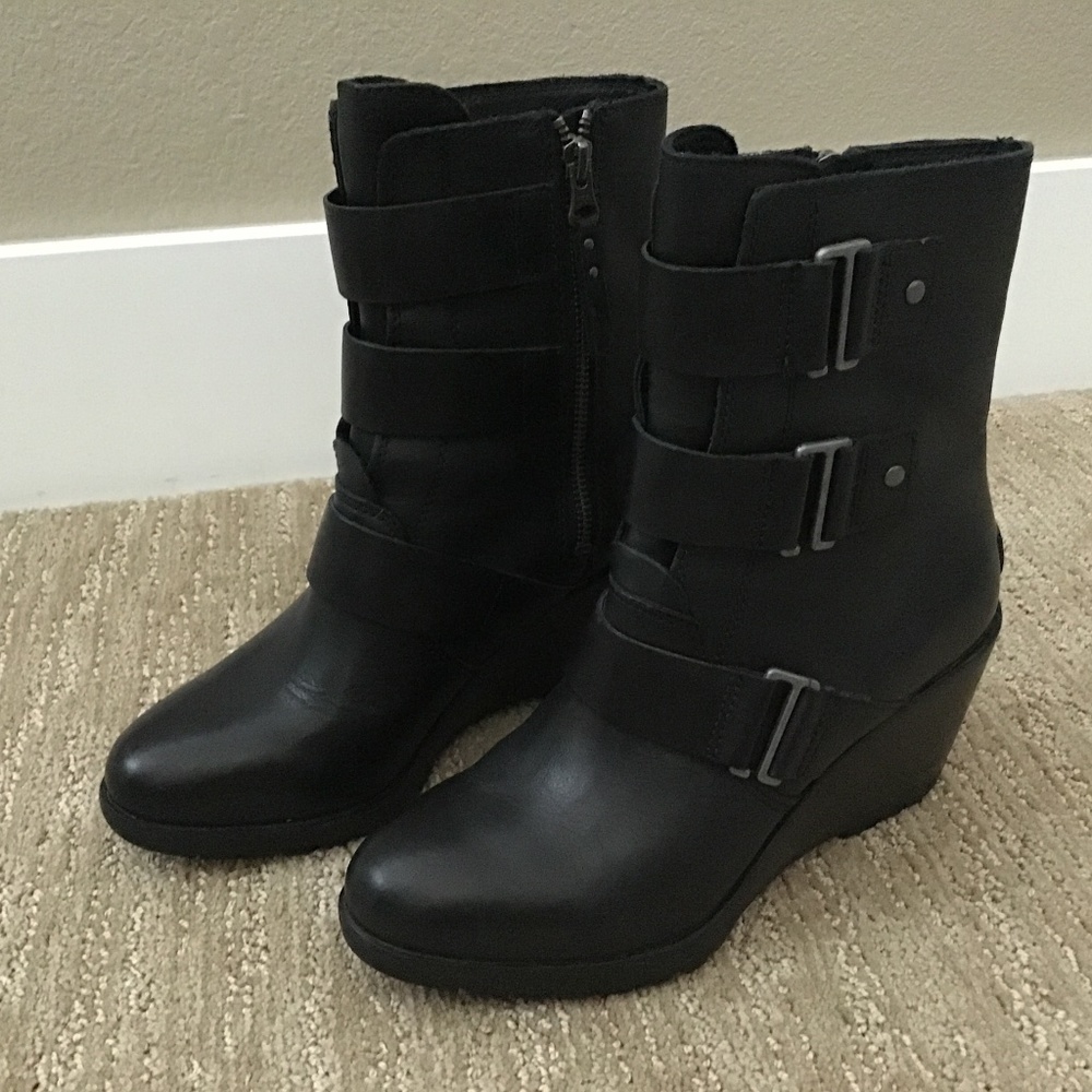 Sorel Black Wedge Leather Boots Women SZ 8